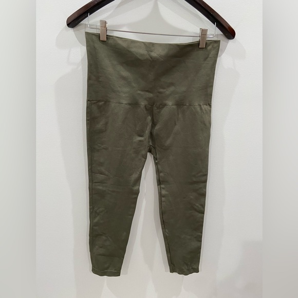 spanx look at me now cropped  size 3X olive green - Picture 4 of 6
